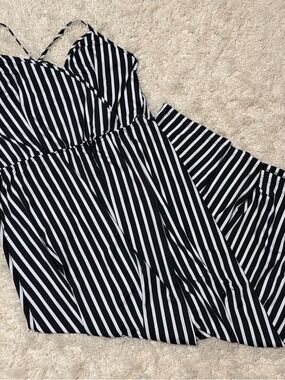 NWOT women’s size XXXL Nine Eight NY Black & White Striped tupil maxi dress